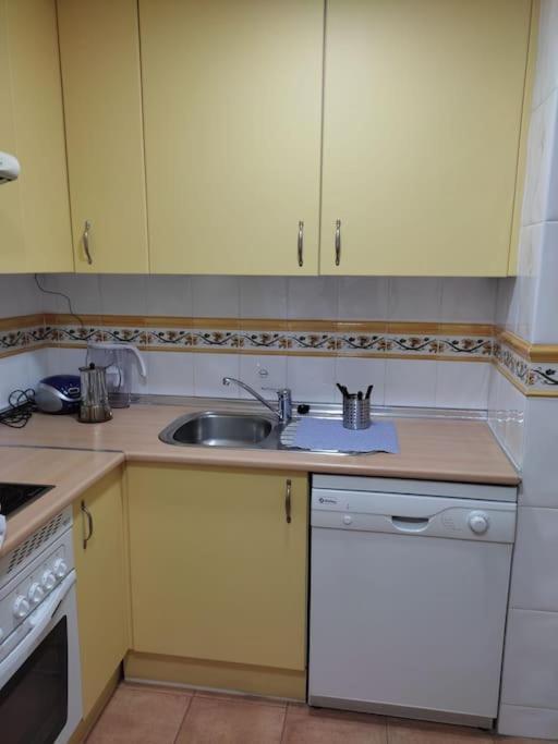 Apartamento Renovado En El Centro De Benalmádena Exterior photo